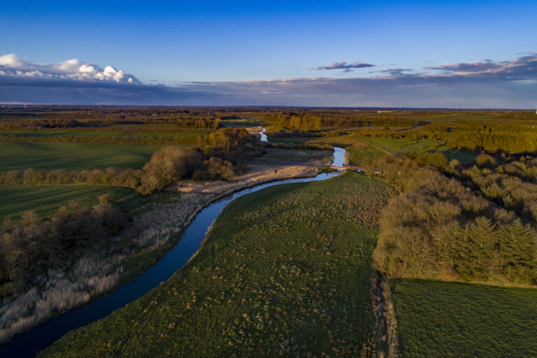 Dronefoto aftensol